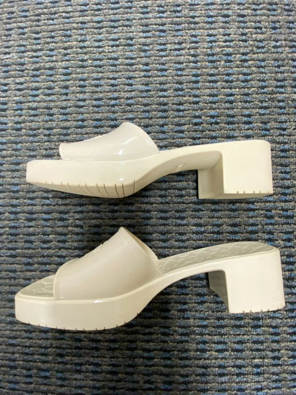 Coach Scarlett Rubber Block Heel Platform Slide Sandals Cream Women's Size 10